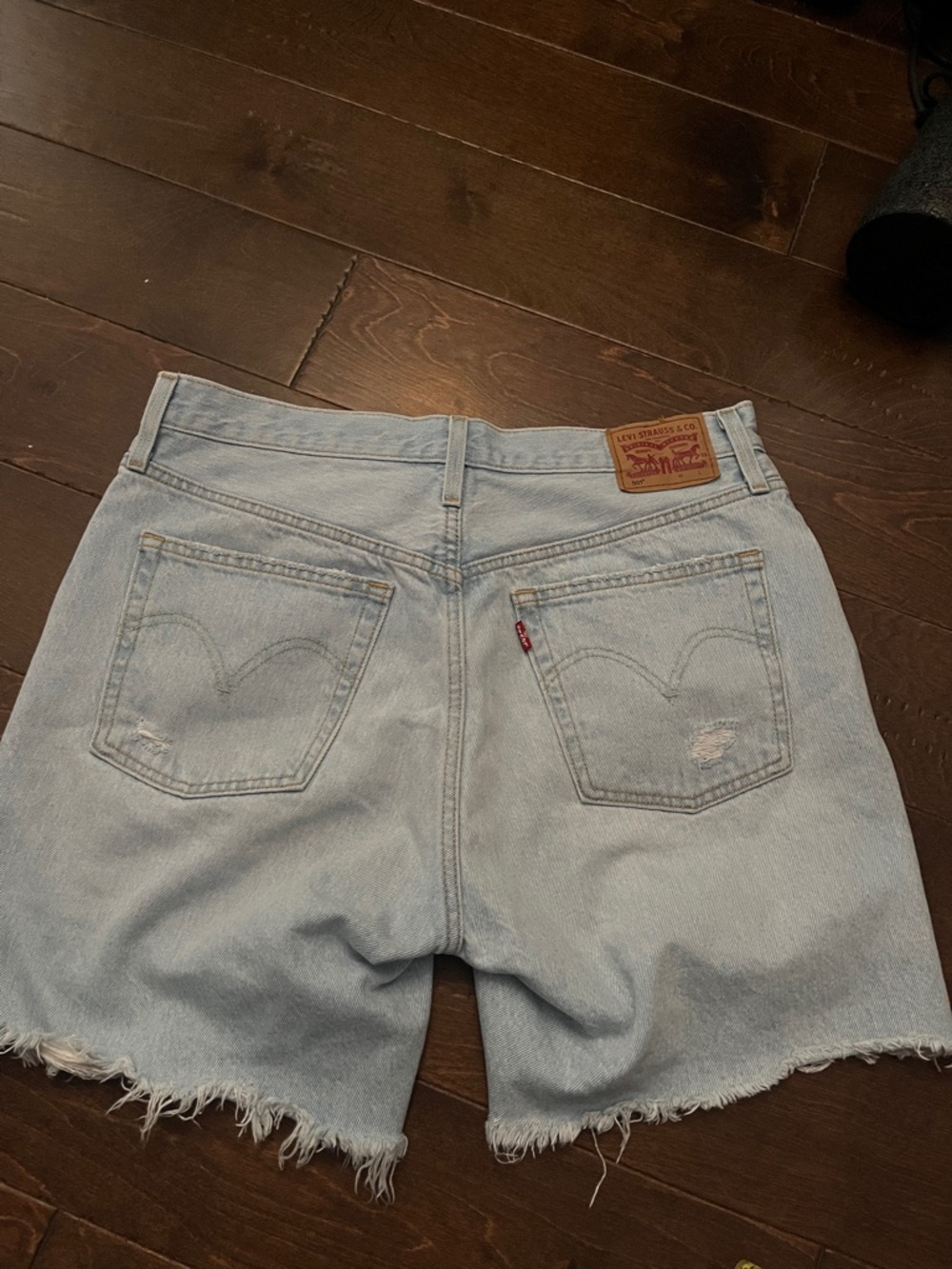 Levi’s cut off 501 shorts size 30
